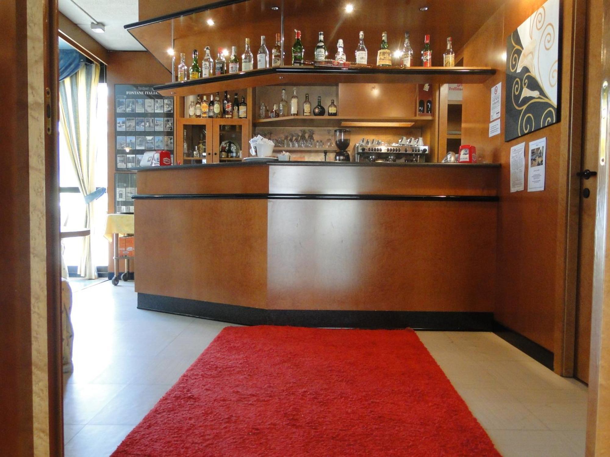 Ilga Hotel Collecchio Esterno foto