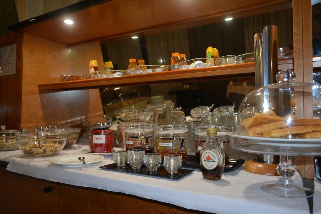Ilga Hotel Collecchio Esterno foto