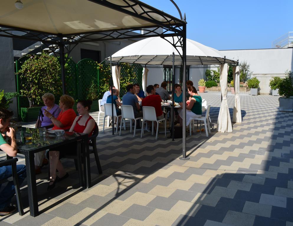 Ilga Hotel Collecchio Esterno foto